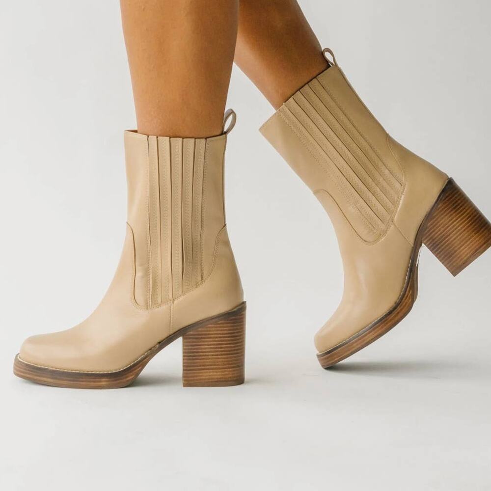 NEW Seychelles Sweet Escape Tan Leather Pull On Block Heel Square Toe Boots